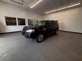 Used 2014 Land Rover LR2 HSE image 2