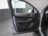 Used 2024 Porsche Macan Turbo image 6