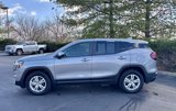 Used 2024 GMC Terrain SLE image 3