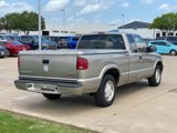 Used 2002 GMC Sonoma SLS w/ Marketing Option Pkg image 2