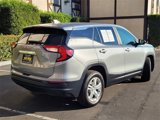 Used 2024 GMC Terrain SLE image 5