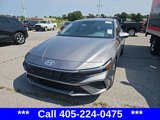 Used 2024 Hyundai Elantra SEL image 2