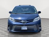 Used 2018 Toyota Sienna XLE image 2