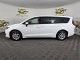 Used 2022 Chrysler Voyager LX image 4