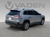 Used 2021 Jeep Cherokee Latitude Plus w/ Mopar Interior Package image 4