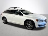 Used 2016 Volvo V60 T5 Cross Country w/ Convenience Package image 4