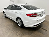 Used 2017 Ford Fusion SE w/ Fusion SE Technology Package image 4