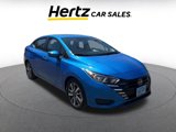 Used 2023 Nissan Versa SV image 3