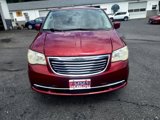 Used 2013 Chrysler Town & Country Touring image 2