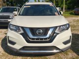 Used 2020 Nissan Rogue SV image 2