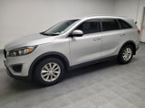 Used 2016 Kia Sorento LX w/ LX Convenience Package image 2
