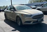 Used 2017 Ford Fusion SE w/ Fusion SE Technology Package image 2