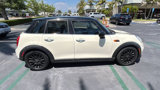 Used 2018 MINI Cooper 4-Door Hardtop image 3