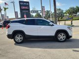 Used 2022 GMC Terrain SLE w/ Driver Convenience Package image 4