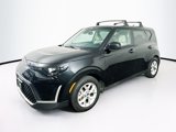 Used 2023 Kia Soul LX w/ LX Technology Package image 3