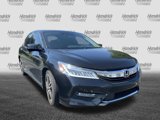 Used 2017 Honda Accord Touring image 2