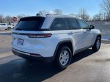 Used 2023 Jeep Grand Cherokee Laredo image 5