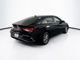 Used 2025 Hyundai Elantra SE image 5