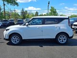 New 2025 Kia Soul LX image 4