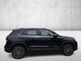 New 2025 Volkswagen Taos SE image 4