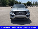 Used 2020 Ford Explorer XLT image 2