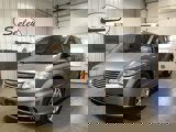 Used 2014 Chrysler Town & Country Touring image 2