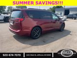 Used 2021 Chrysler Pacifica Touring-L w/ Uconnect Theater Family Group image 4