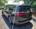 Used 2023 Chrysler Pacifica Touring-L w/ S Appearance Package image 4
