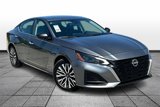 Used 2024 Nissan Altima 2.5 SV image 2