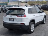 Used 2020 Jeep Cherokee Latitude image 3