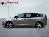 Used 2018 Chrysler Pacifica Touring Plus w/ Tire & Wheel Group image 4
