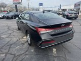 Used 2025 Hyundai Elantra SE image 6