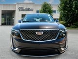 Used 2023 Cadillac XT6 Premium Luxury image 2