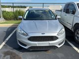 Used 2018 Ford Focus SE w/ Cold Weather Package image 3