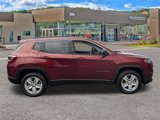 Used 2022 Jeep Compass Latitude image 2