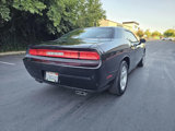 Used 2013 Dodge Challenger SXT image 2