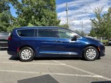 Used 2019 Chrysler Pacifica Touring-L image 4