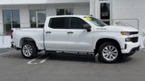 Used 2021 Chevrolet Silverado 1500 Custom image 3