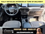 Used 2022 Ford Escape SE w/ Cold Weather Package image 4