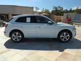 Used 2020 Audi Q5 2.0T Premium w/ Convenience Package image 4