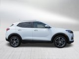 Certified 2022 Buick Encore GX Select image 2