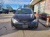Used 2019 Chrysler Pacifica Touring-L Plus image 2