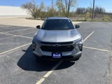 Used 2025 Chevrolet Trax RS w/ Sunroof Package image 2
