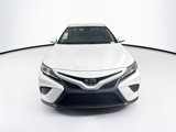 Used 2018 Toyota Camry SE image 3