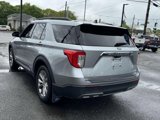 Used 2022 Ford Explorer XLT w/ Equipment Group 202A image 5