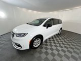 New 2025 Chrysler Pacifica Select image 4