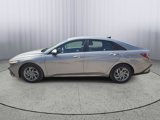 Used 2024 Hyundai Elantra SEL image 2