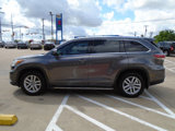 Used 2016 Toyota Highlander XLE image 3