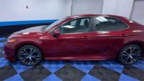 Used 2018 Toyota Camry SE image 5