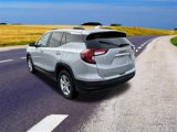 Used 2022 GMC Terrain SLE w/ Driver Convenience Package image 3
